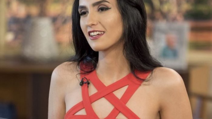 aleexandra-khefren-si-gadis-yang-menjual-keperawanannya_20161211_070900