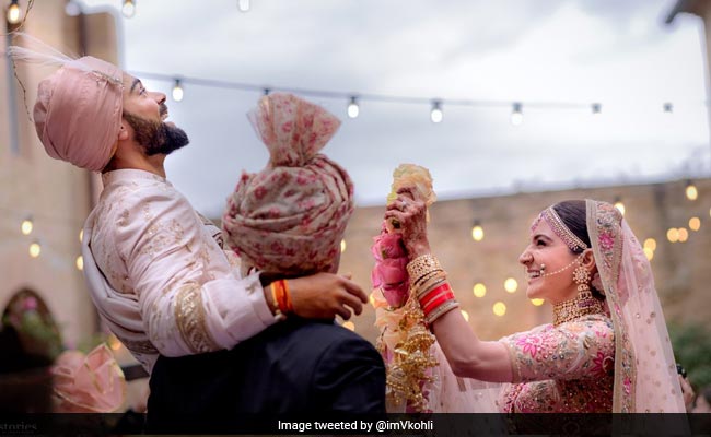 virat-kohli-anushka-sharma-wedding_650x400_71513011857